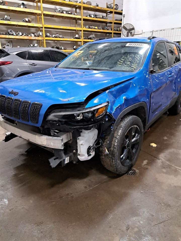 2020 Cherokee Camera/Projector Sku#4376421