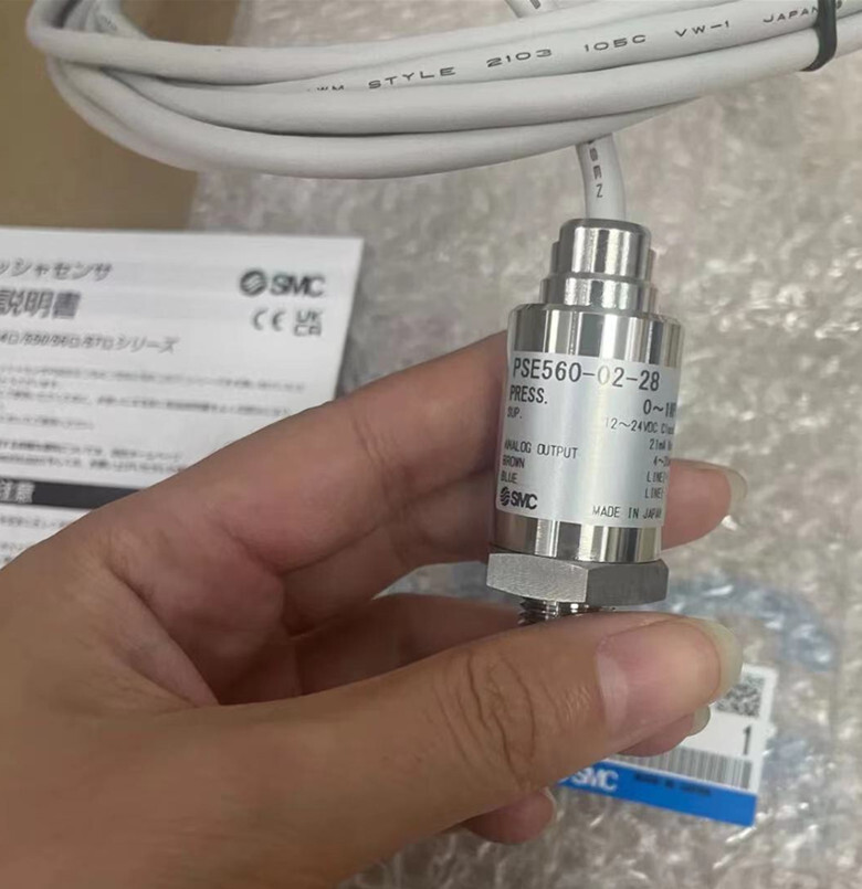 1pcs SMC PSE560-02-28 pressure sensor