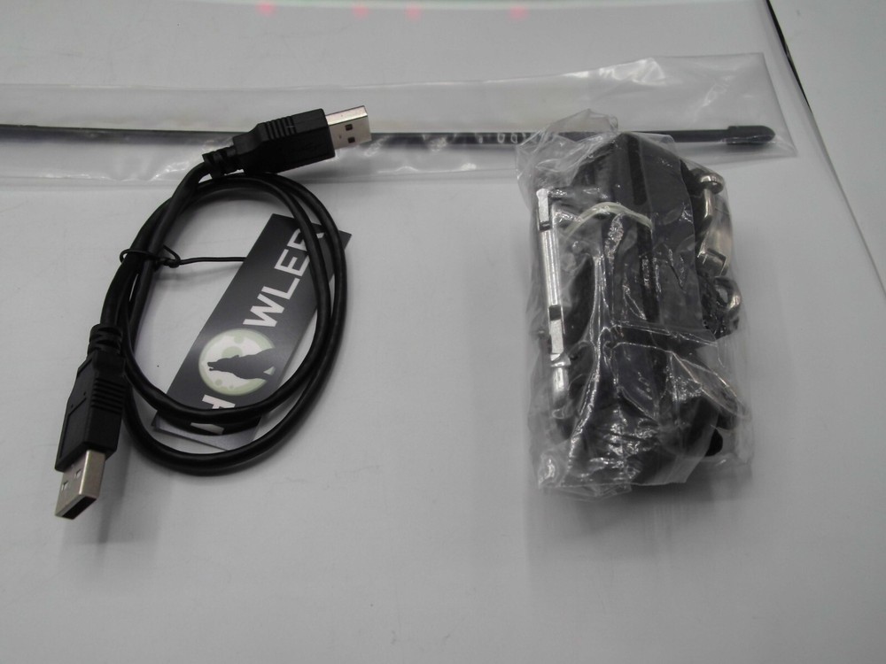 Hitron Technologies Howler CSN-01 Signal Generator