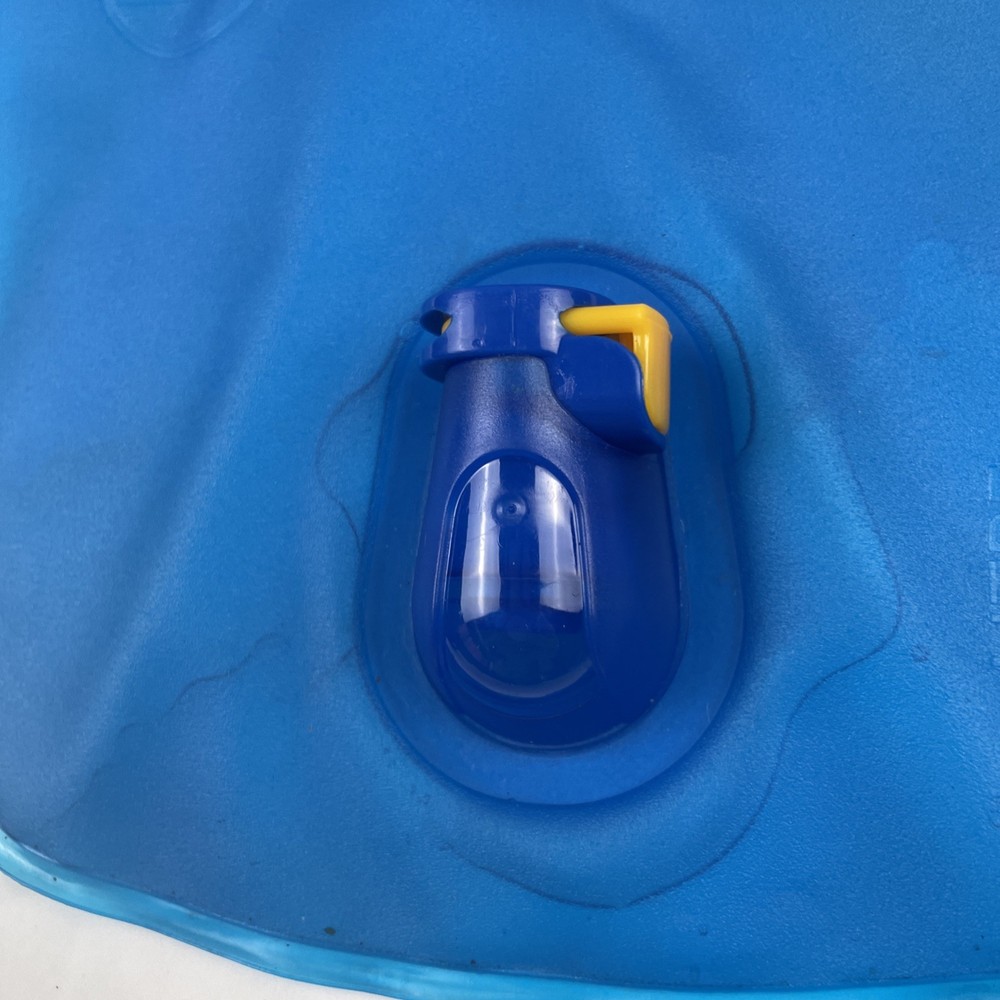 Camelbak Rogue Hydration Backpack Lightweight Ripstop Canvas Yellow Black