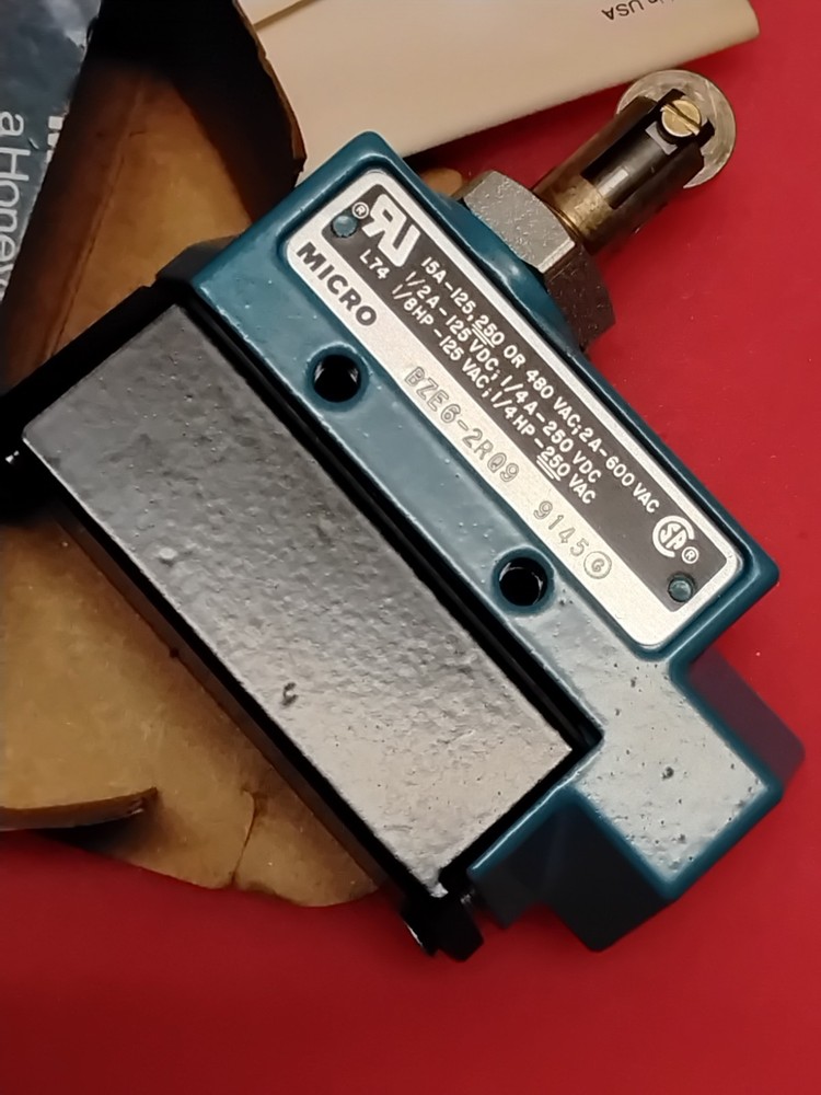 HONEYWELL BZE6-2RQ9 Micro Switch New