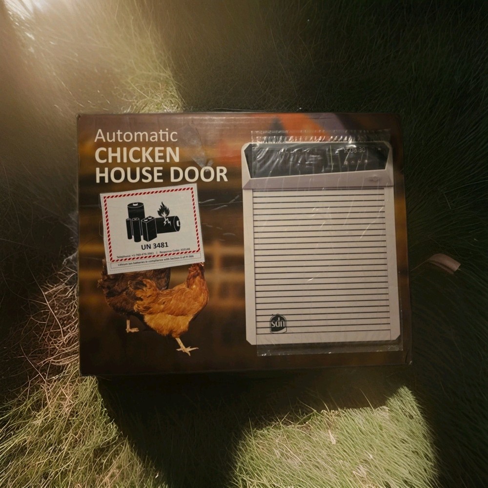 House  Automatic Solar Door For Chickens