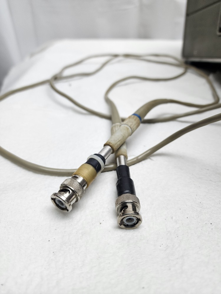 Hewlett Packard 8405A Vector Voltmeter w/ 2 Probes