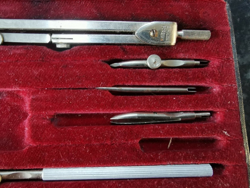 VINTAGE BOXED ANTIQUE DRAUGHTSMAN DRAWING SET. EH Ltd