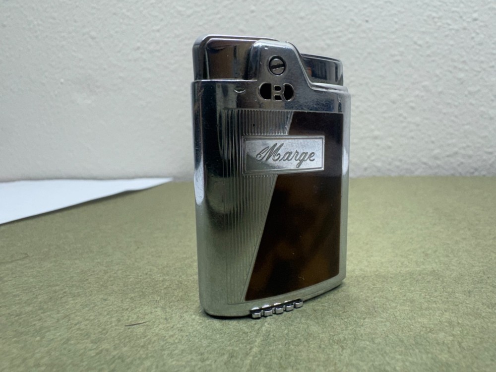 Vintage Ronson Capri Lighter