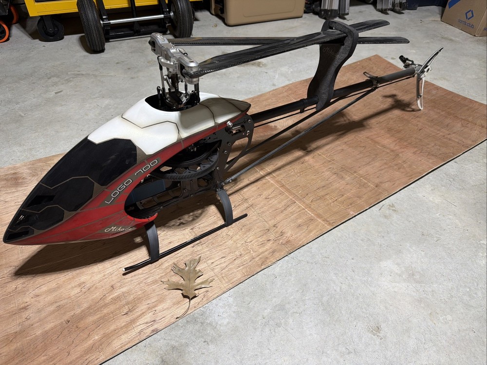 Mikado Logo 700 Airframe With Main Blades