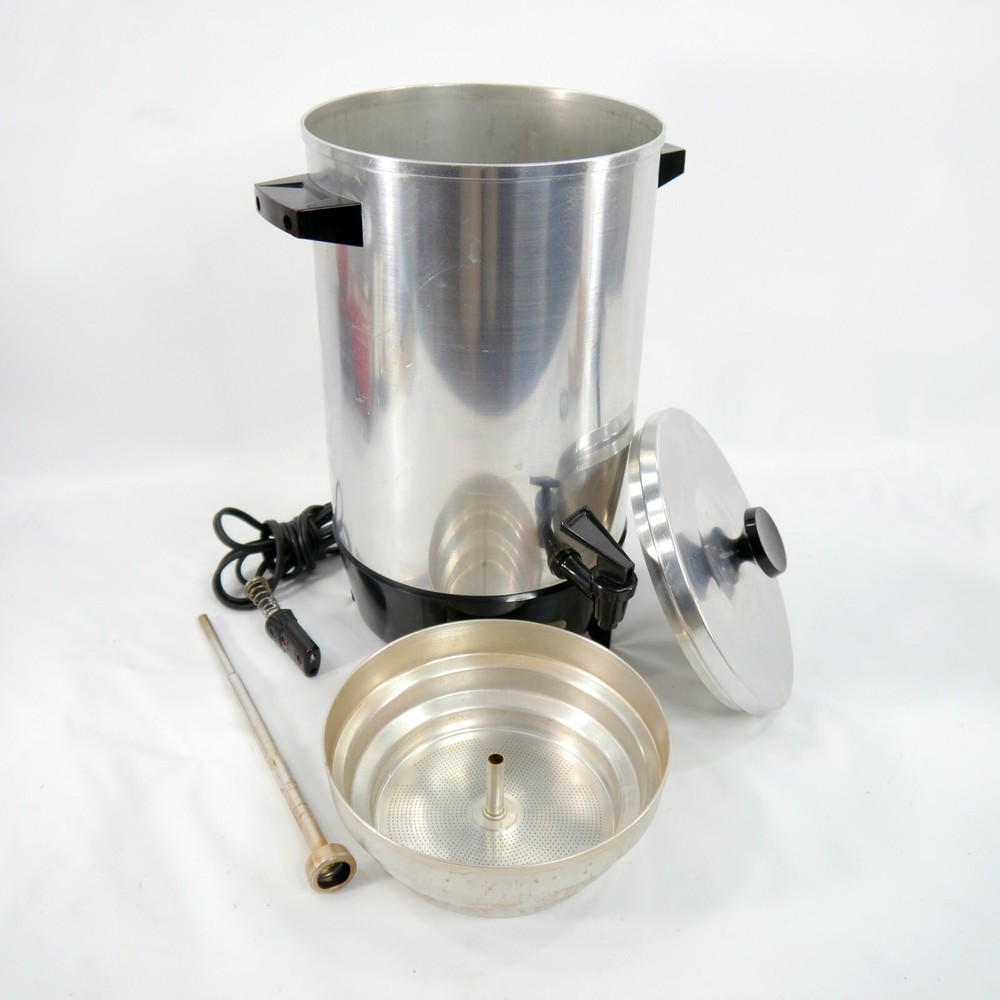 VTG West Bend Percolator 30 Cup Automatic Electric Coffee Maker #9308 w/Box