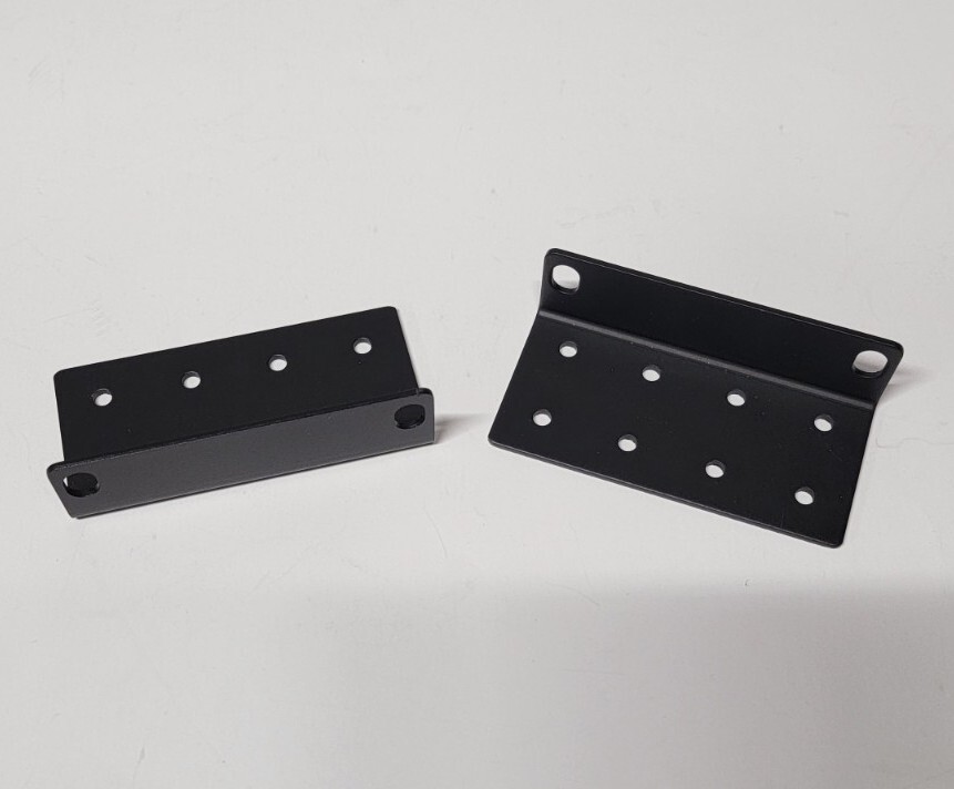 RACK MOUNT EAR BRACKETS 2U/NEW