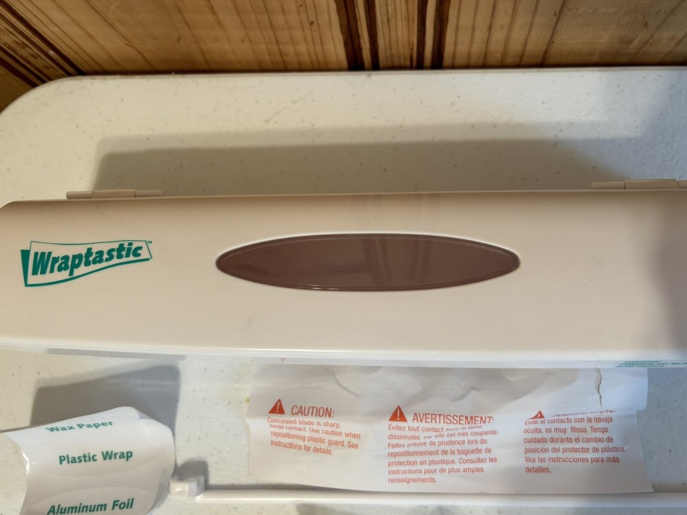 WRAPTASTIC Plastic Wrap Dispenser Pull, Press- As Seen on TV unused F1