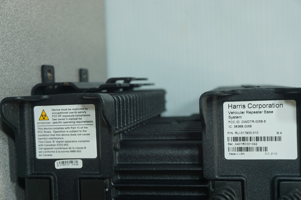 Harris Corp Vehicular Repeater base & Traffic control Module RU-017933-01U