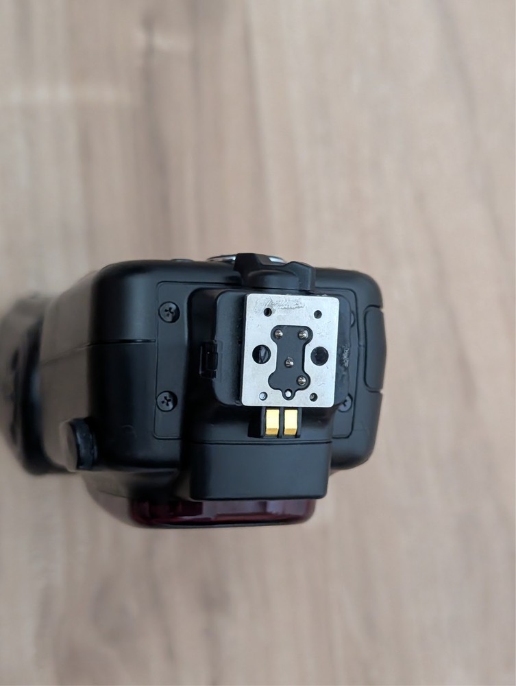 Meike Speedlight MK900/ Flash/ Works