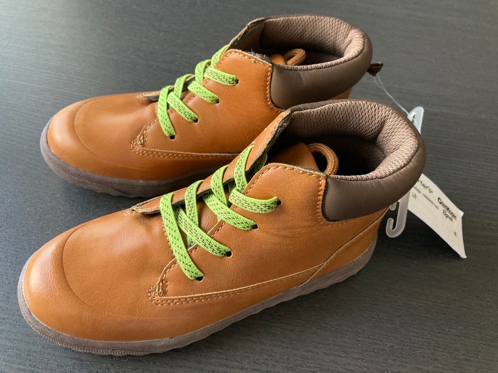 OshKosh B'gosh Larry boots size 12