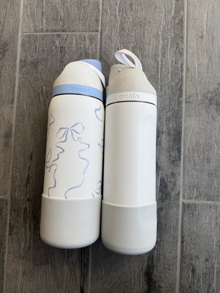 A Bundle Of 2 Owala Water Bottles