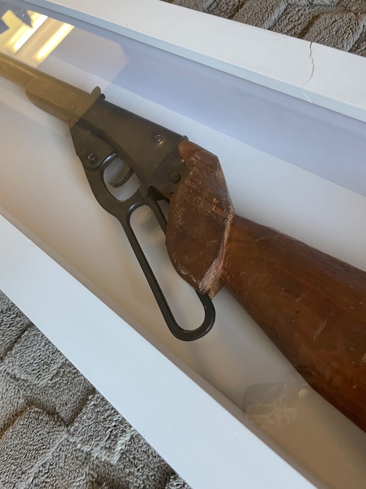 “Daisy Model 155 BB gun (vintage)