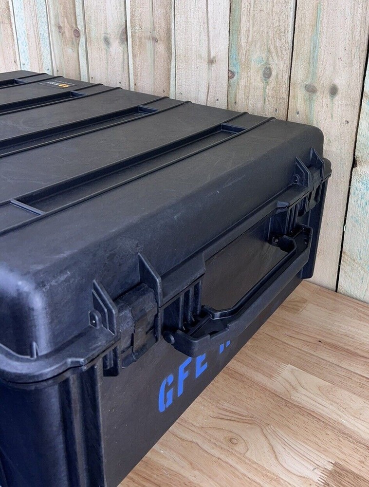 Pelican 1730 Protector Large Waterproof Transport Storage Case Rolling