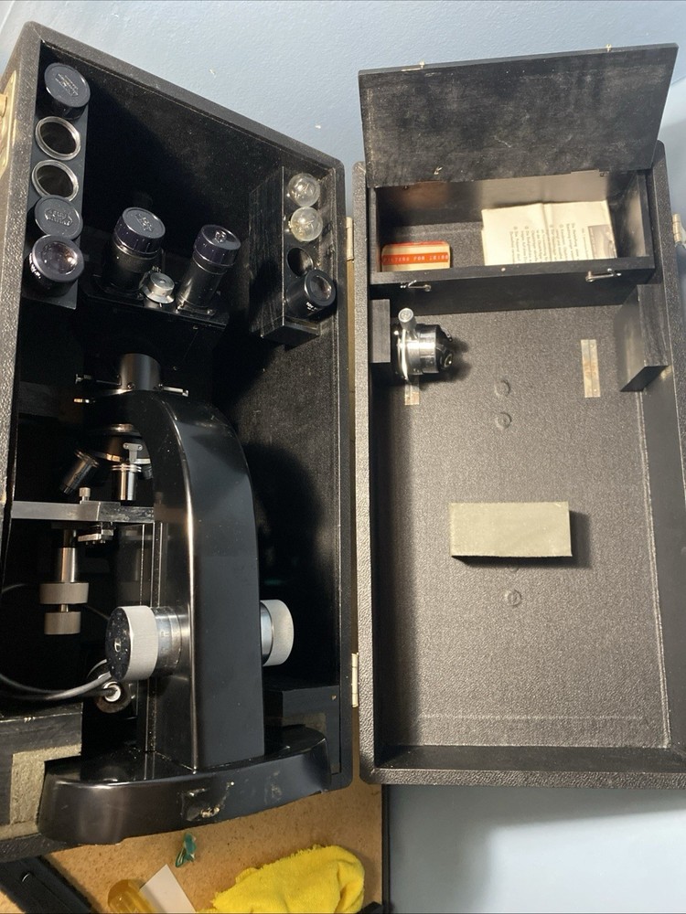 Vintage Leitz Wetzlar Student Microscope w/ 4 Objectives & Brightfield Condensor