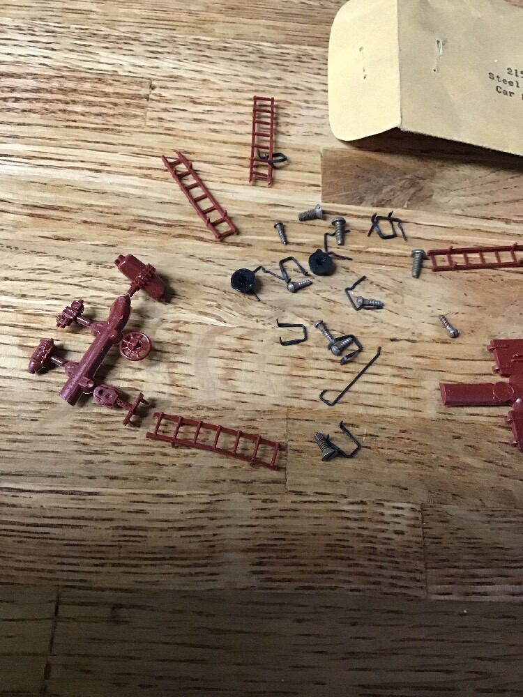 Vintage HO Scale Refrigerator Car Hardware Set 2152-R
