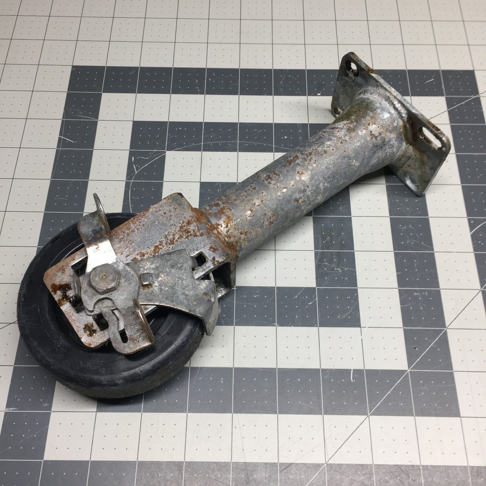 PITCO OEM B3902304 9" Rigid Caster Locking #1