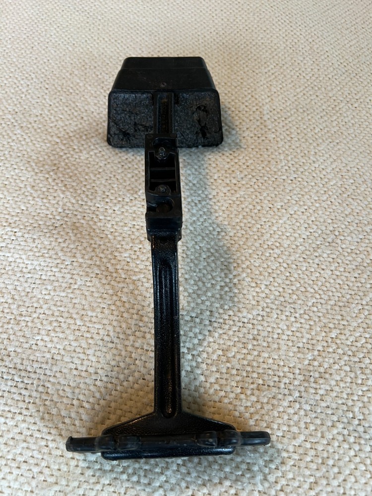 The Game Tracker 6 Arrow Quiver