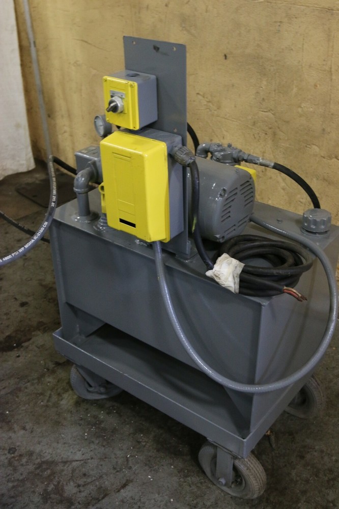 100 TON WHITNEY HYDRAULIC WEB FPUNCH: YODER #69610