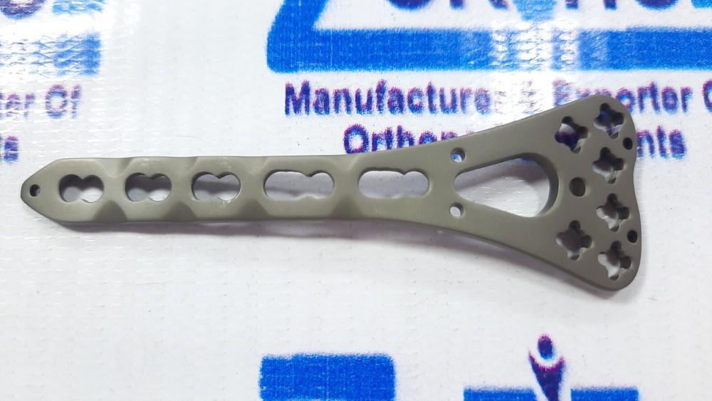 Locking Variable Angle Distal Radius Volar plate 2 to 5 L &R & screw 79 pc Titan