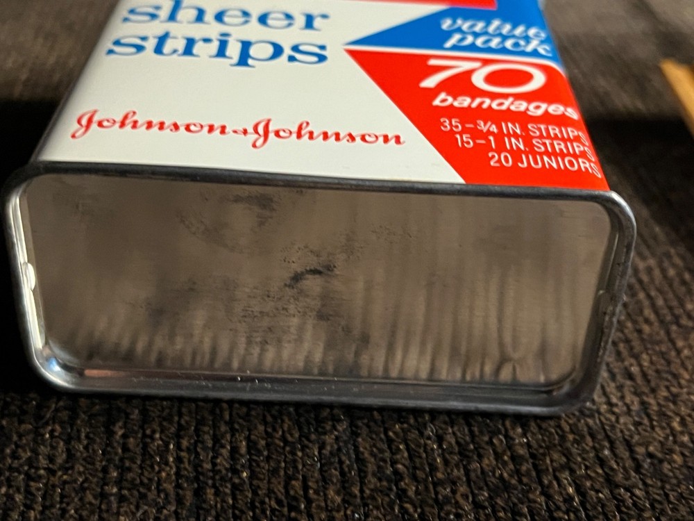 VINTAGE Value Pack Band-Aid Tin Adhesive Bandage Plastic Strips - EMPTY - Clean