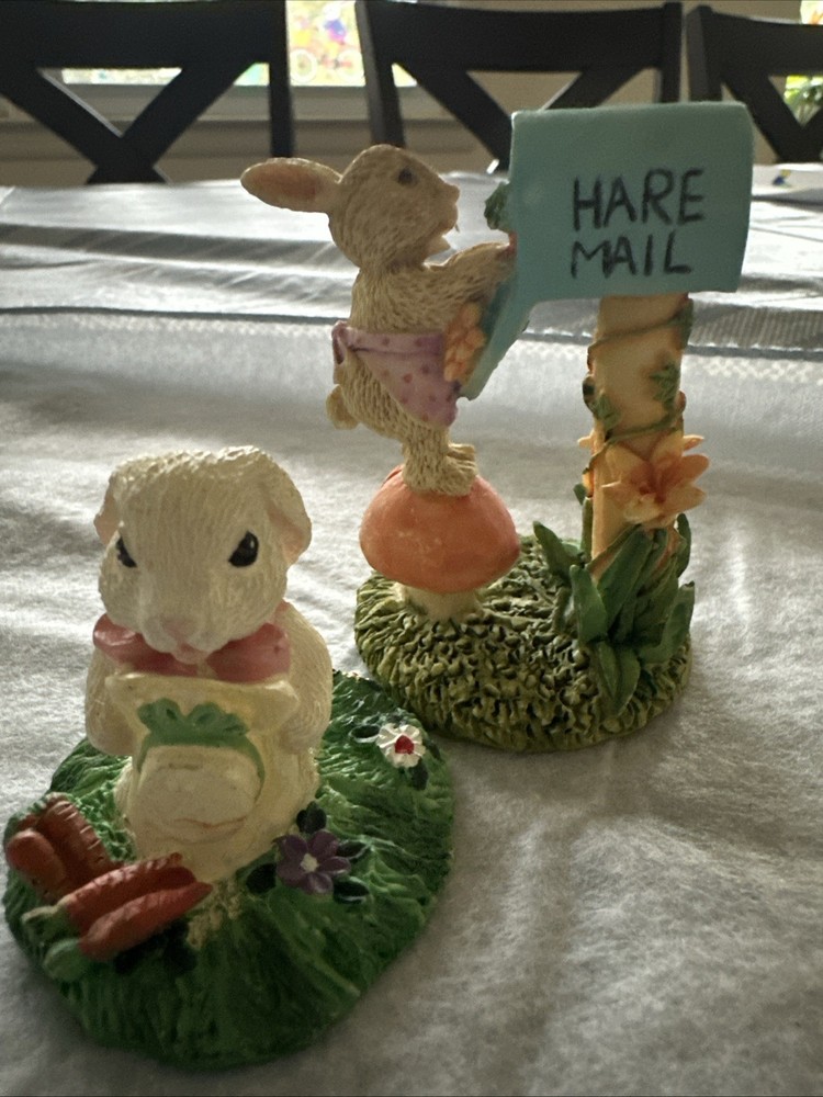 Easter Bunny Rabbit Hare Mail & White Bunny Set Pastel Figurine