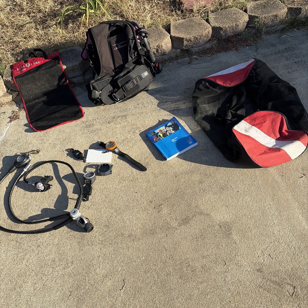 Lady hawk Scuba Pro Vest And Accessories