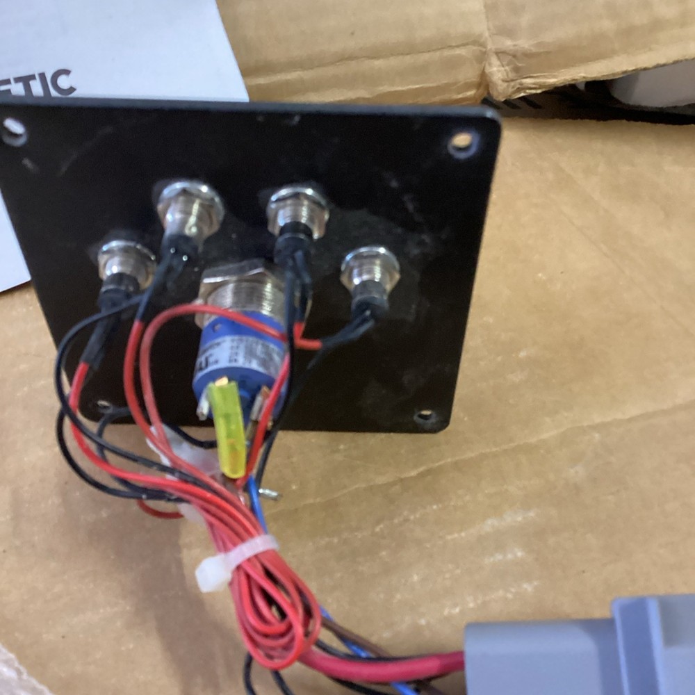 GRADY WHITE TANK MANAGER AUTOMATIC DISCHARGE PUMP CONTROLLER AND LEVEL INDICATOR