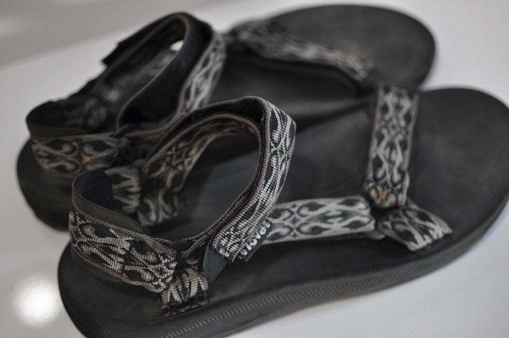 Teva Mens Sandals size 11 M
