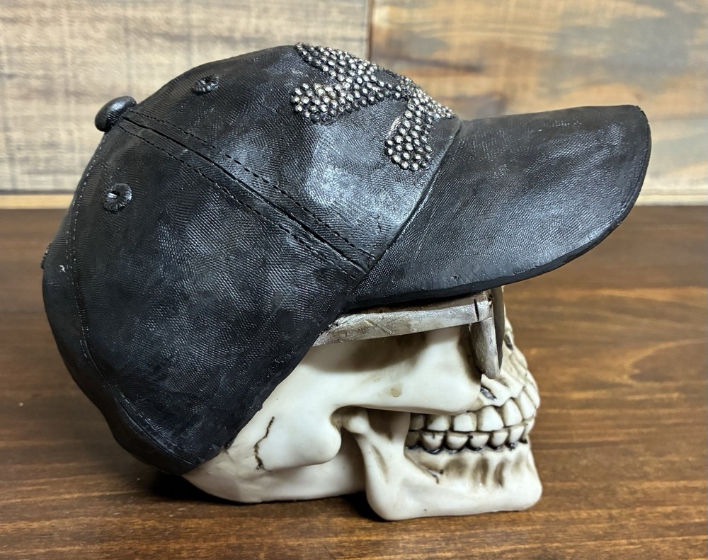 5" SKULL WITH SUNGLASSES AND CAP POLY RESIN