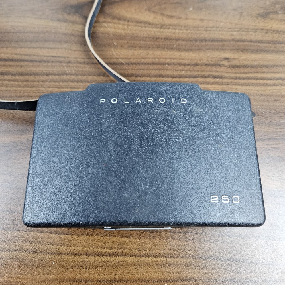 🔥 Vintage Polaroid Automatic 250 Land Camera With Case 🔥