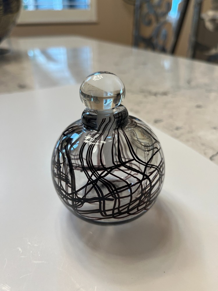 SIGNED MAYTUM STUDIOS ART GLASS PERFUME BOTTLE AND STOPPER 1981 "B. FOO"