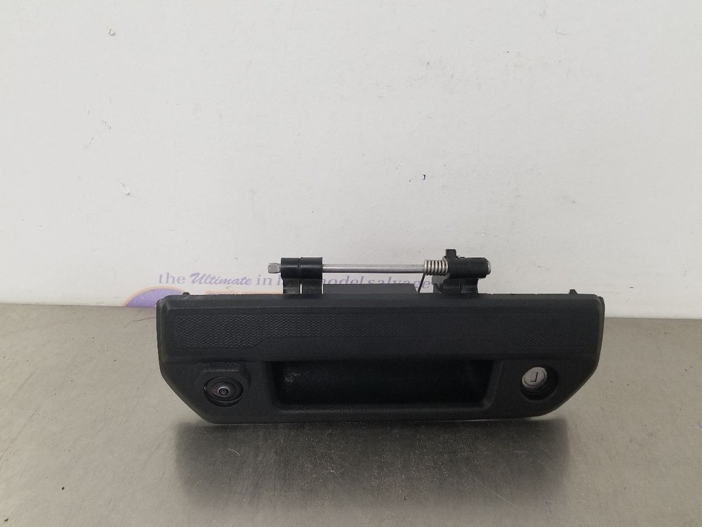 26 CHEVY COLORADO WT CAMERA REAR VIEW TAILGATE MOUNTED WITH HANDLE