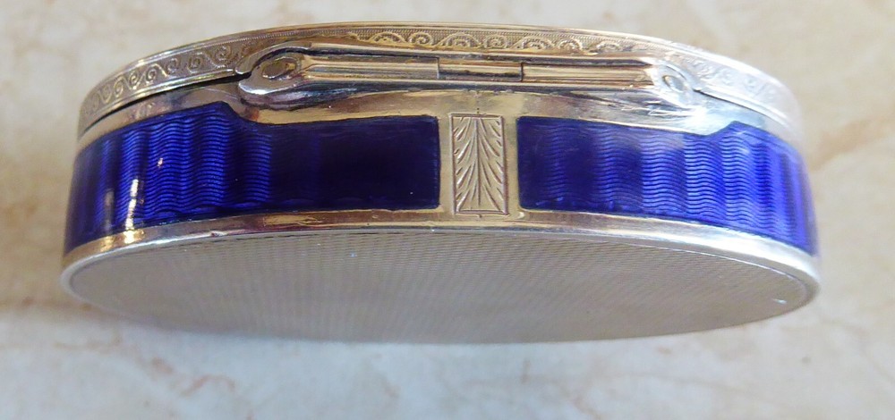 SILVER AND ENAMEL BOX ART DECO MARCASITE 935
