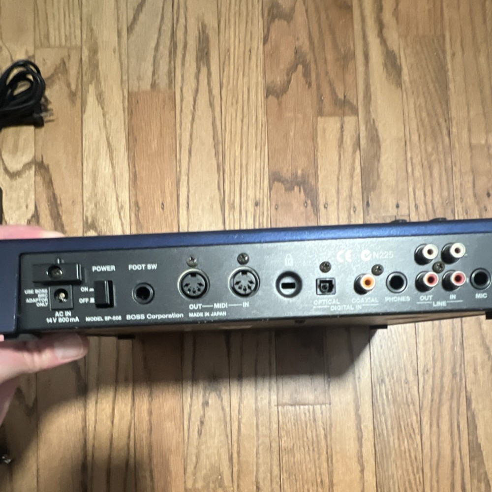 Boss SP-505 Groove Sampling Workstation Sampler & Sequencer 16 Pad