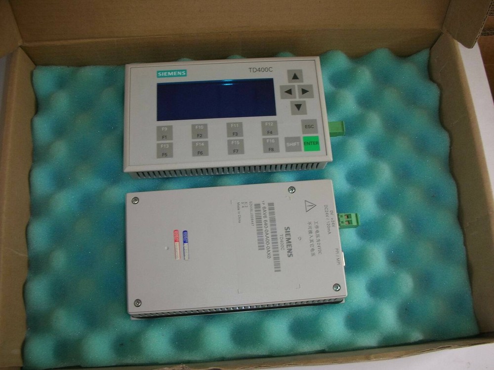 SIEMENS  6AV6640-0AA00-0AX0