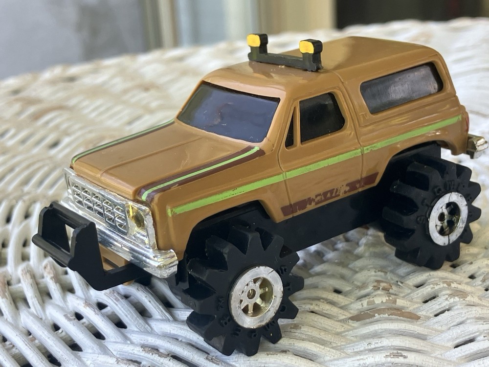 Schaper Stomper Stompers Tan Blazer Runs/Lights