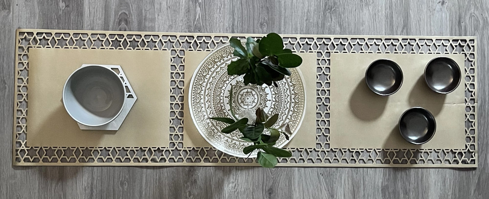 Urbandek Joy Double-Sided Table Runner