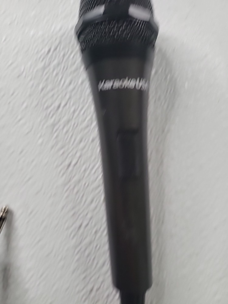 karaoke USA microphone A76