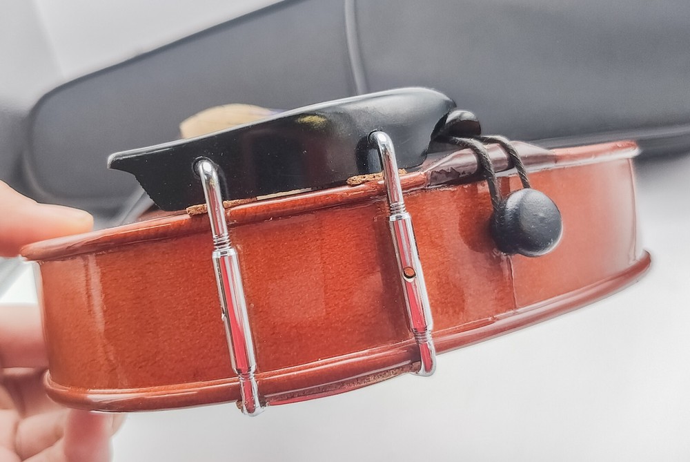 Unbranded 1/2 Size Violin w/ Case & Bow