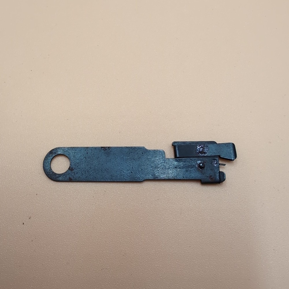 Vintage Singer Sewing Machine Universal Needle Threader Simanco 121632