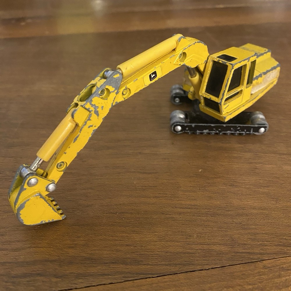 Vintage Ertl John Deere 690C Excavator