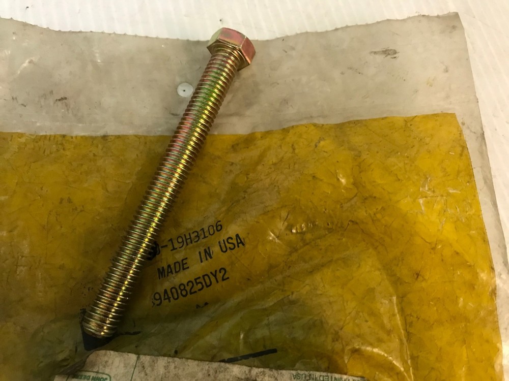 19H3106 GENUINE John Deere CAP SCREW BOLT