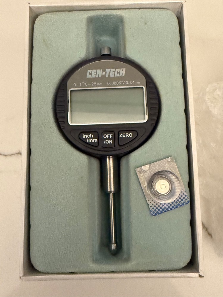 New CEN-TECH 93295 1" DIGITAL INDICATOR - New Battery Included