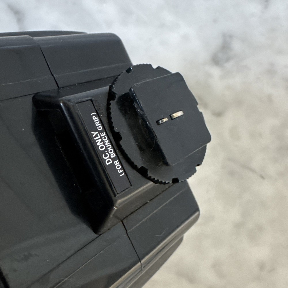 Working QUICK AUTO 310 ELECTRONIC FLASH for OLYMPUS OM-2 35mm SLR CAMERA Tested