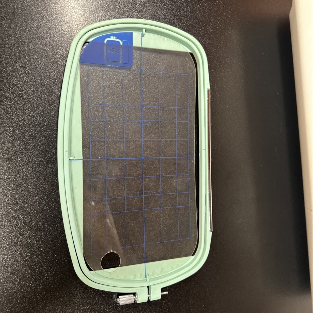 Simplicity, Embroidery Machine, SE3, 5 memory cards