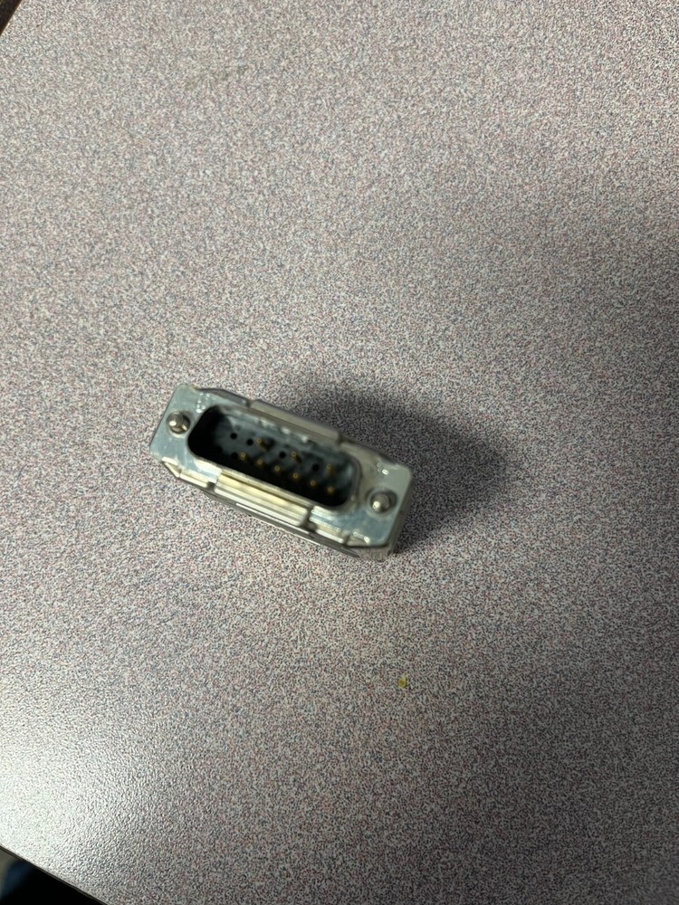 AMP VGA to 15-pin Adapter
