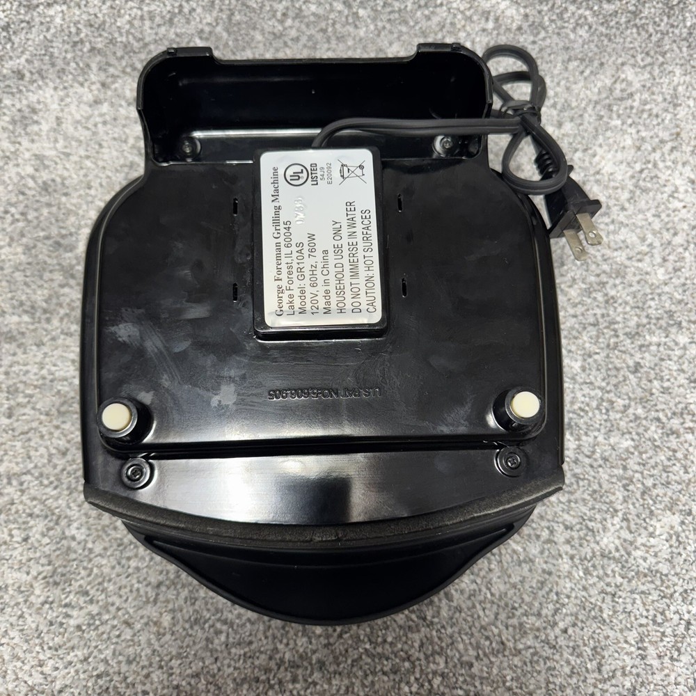 George Foreman Lean Mean Fat Reducing Grilling Machine Model GR10AS Silver