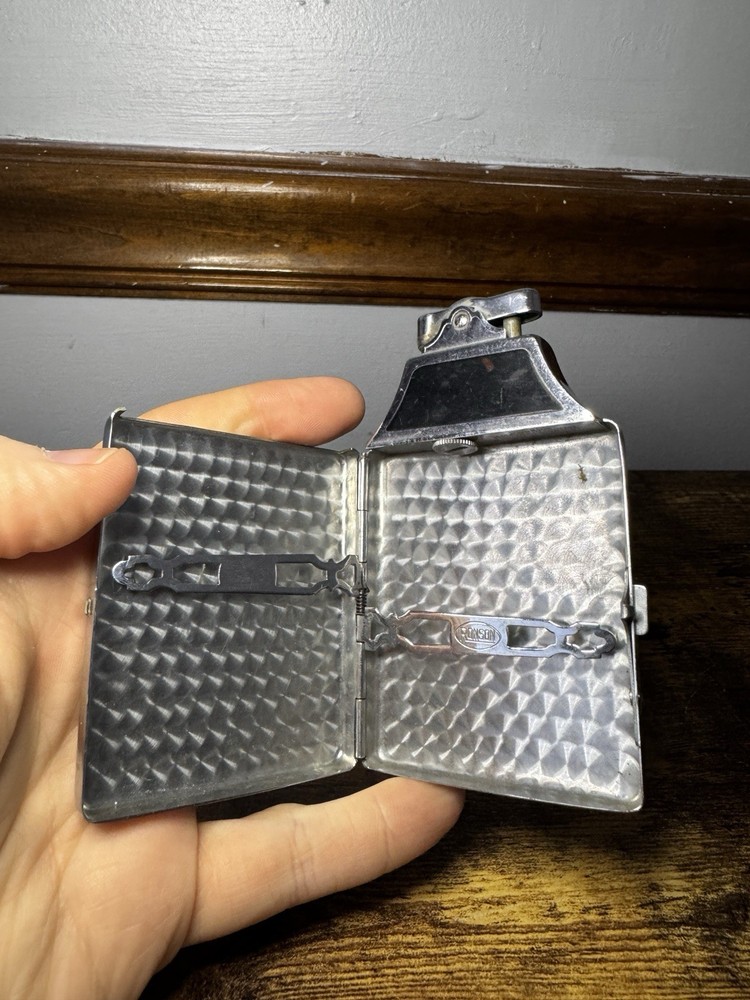 VINTAGE RONSON ART METAL WORKS LIGHTER WITH CIGARETTE CASE - UNTESTED